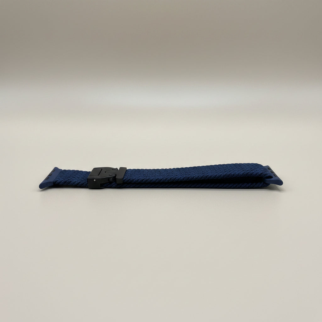 Das Optimum für einen aktiven Lifestyle - ein Nylon Armband das Eleganz und Sportlichkeit verbindet.